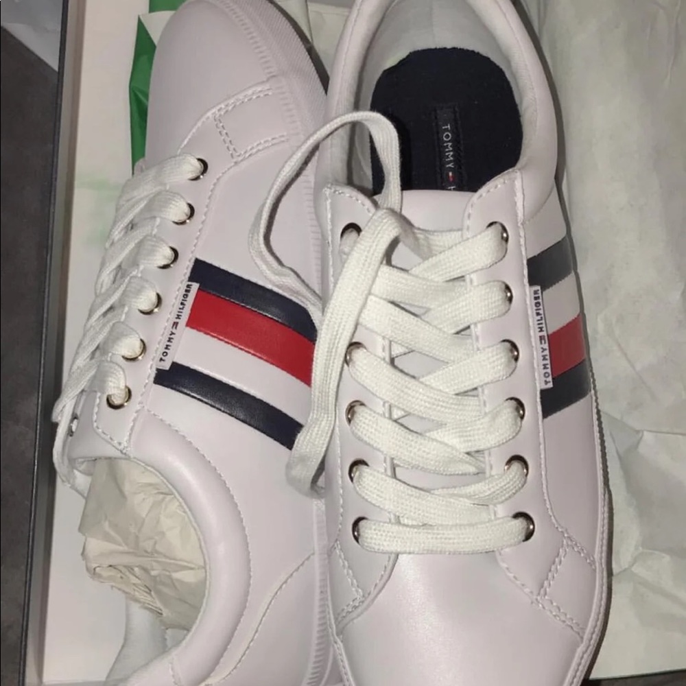 Tommy Hilfiger sneakers